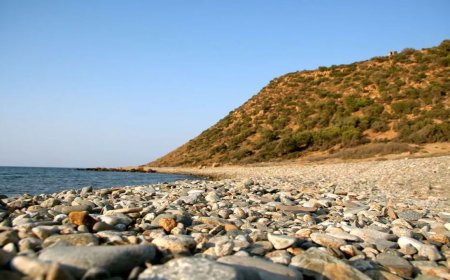 Marmaros Plajı! Gökçeada’nın Sessiz ve Huzurlu Saklı Koyu